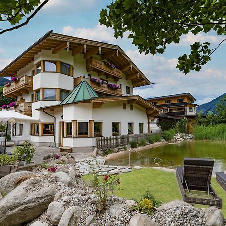 Landhaus Alpenherz Aschau Im Zillertal Bagian luar foto