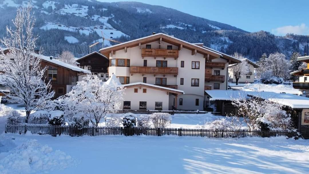 Landhaus Alpenherz Aschau Im Zillertal Bagian luar foto